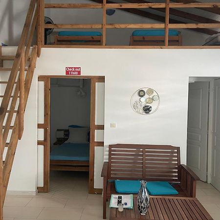 Bungalows Malueva 1 Chambre Et 1 Mezzanine A 5Min De La Plage De La Caravelle Sainte-Anne  Eksteriør billede