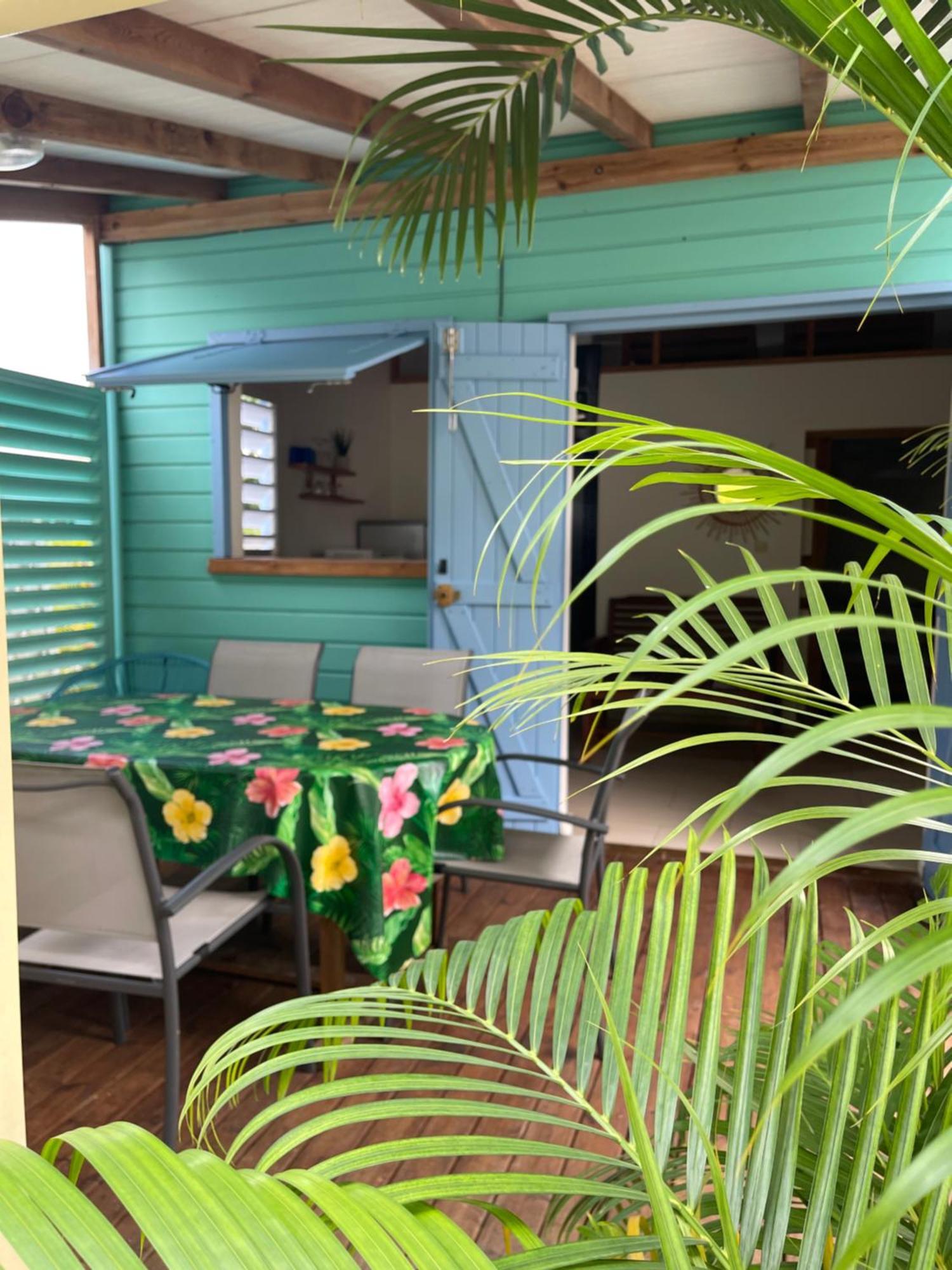 Bungalows Malueva 1 Chambre Et 1 Mezzanine A 5Min De La Plage De La Caravelle Sainte-Anne  Eksteriør billede